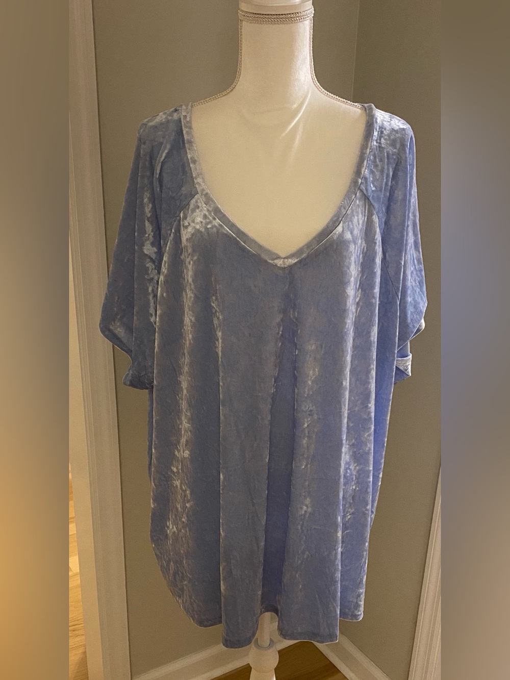 Soft Velvet V-Neck Women's Top in Dusty Blue & Green Size 4X